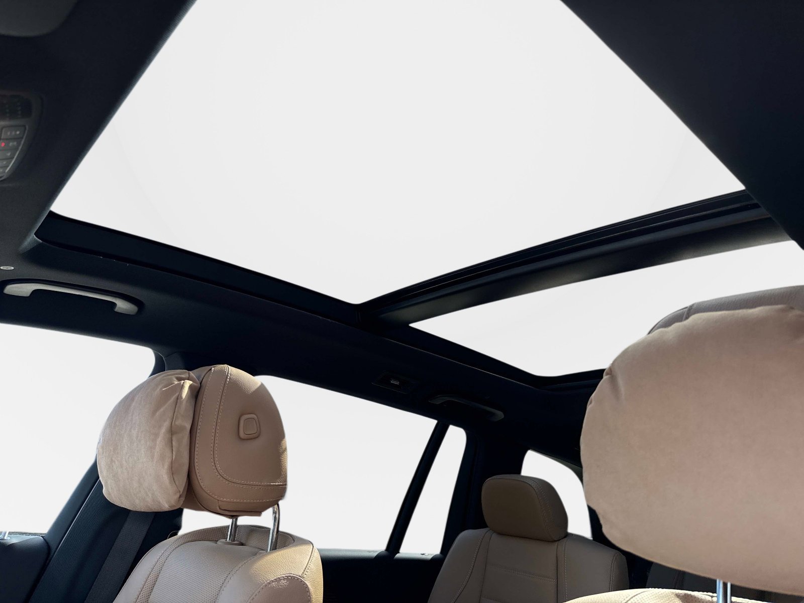 New 2026 Black Mercedes-Benz 450 4MATIC® SUV image 23
