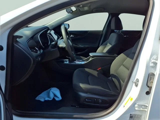 Used 2023 Summit White Chevrolet LT image 17