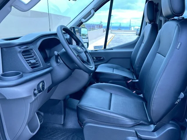New 2026 OXFORD WHITE Ford XL HD High Roof 15 Passenger Van image 18