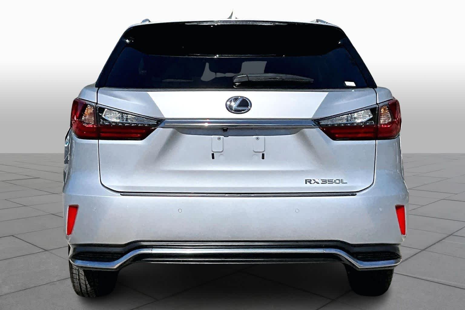 Used 2019 Silver Lining Metallic Lexus Premium image 5