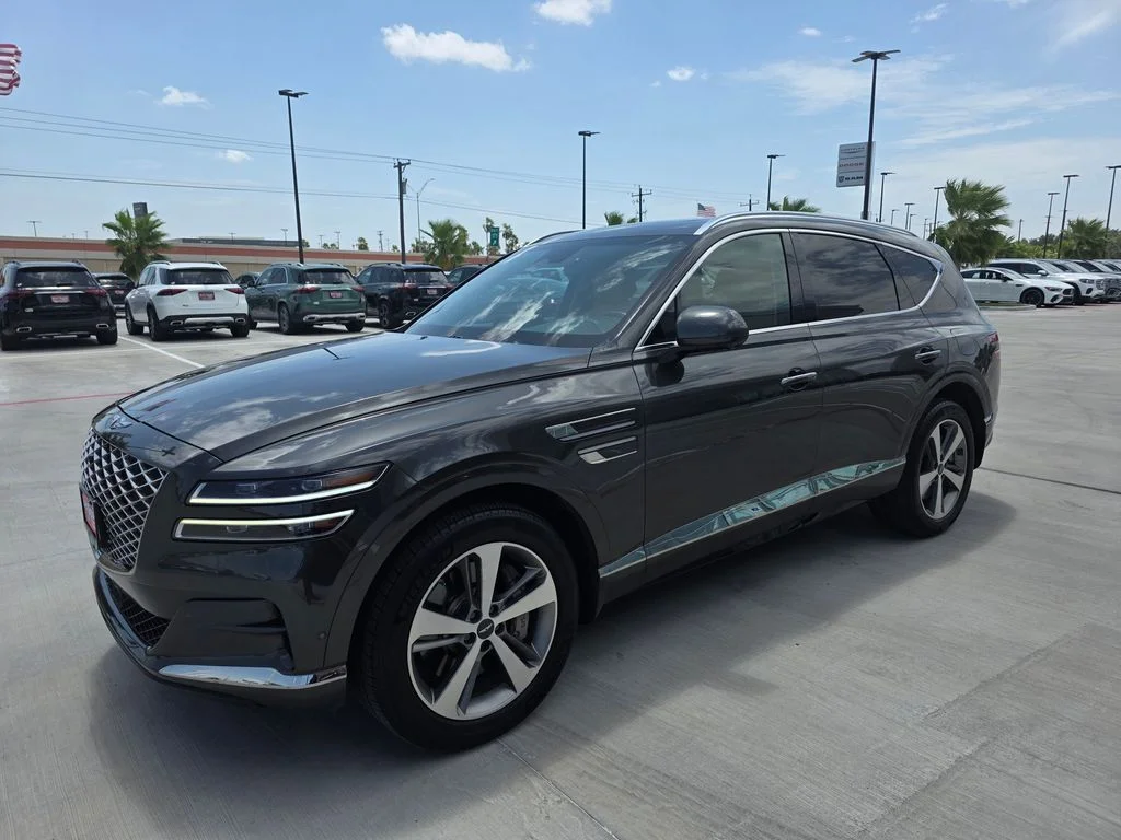 Used 2024 Gray Genesis 2.5T image 3