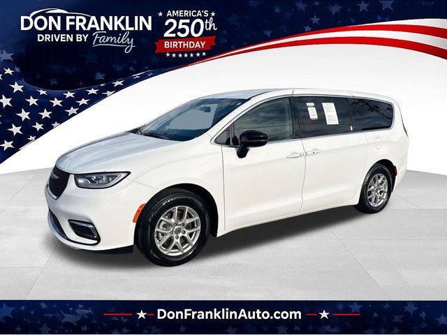 2024 Chrysler Pacifica Touring L