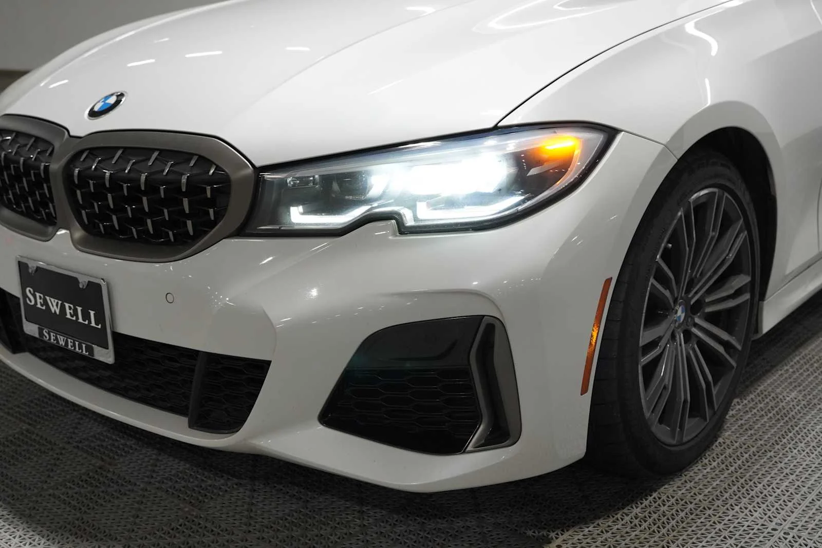 Used 2021 Mineral White Metallic BMW M340i image 7