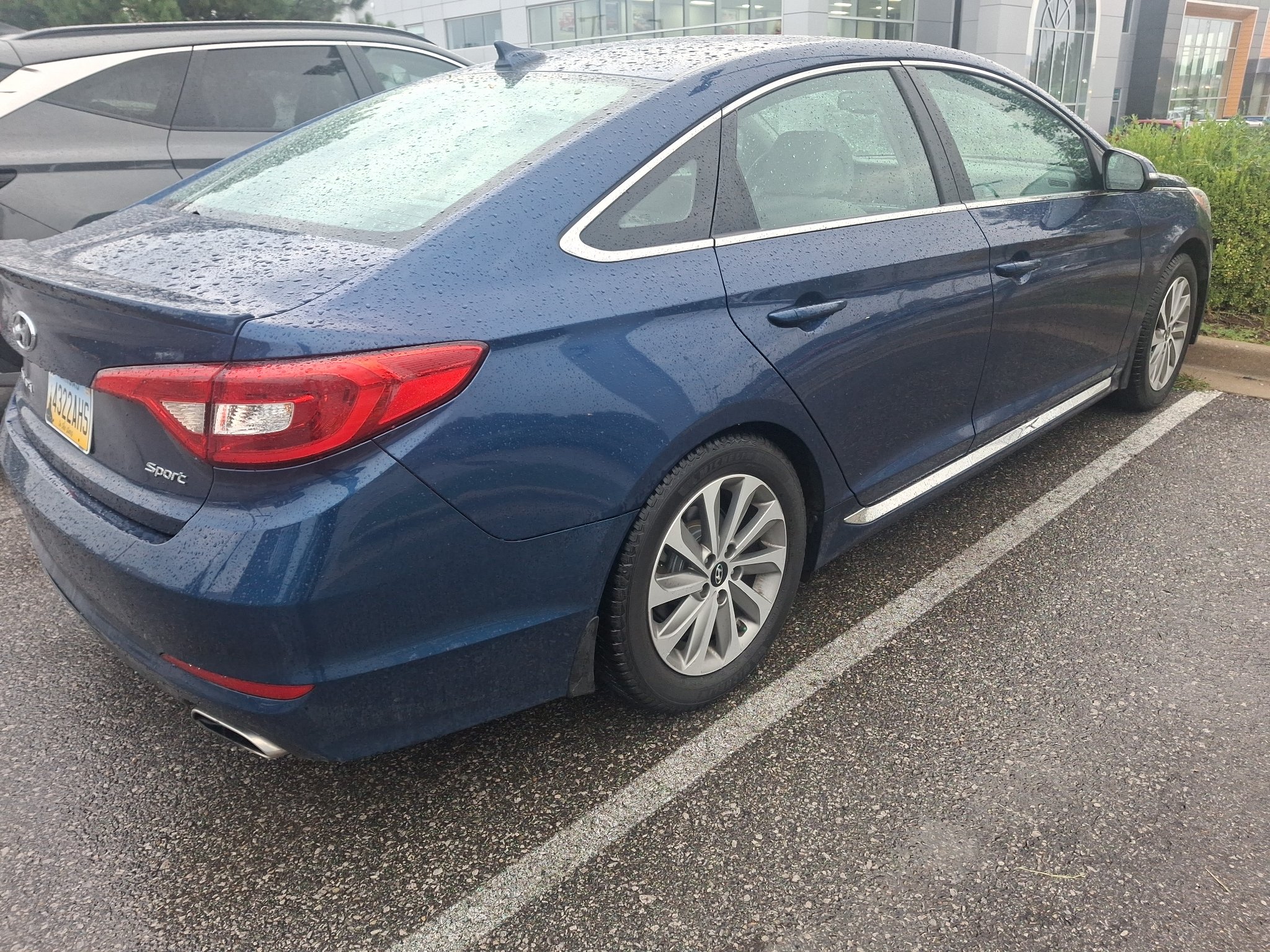 Used 2016 Lakeside Blue Hyundai 2.4L Sport image 2