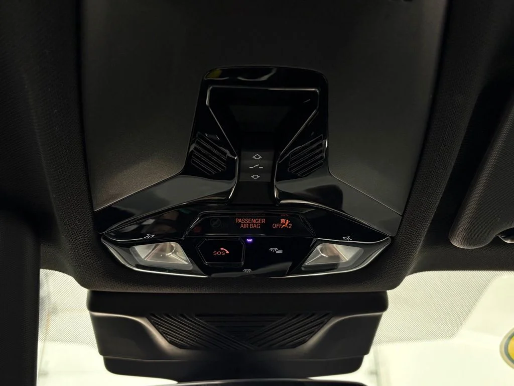 Used 2023 Utah Orange Metallic BMW xDrive28i image 33