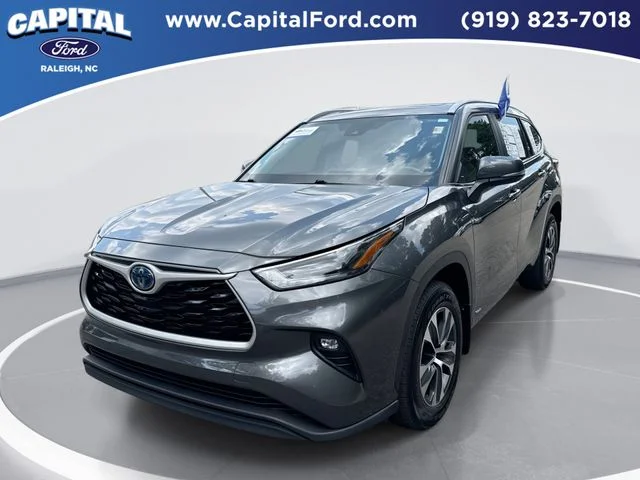 Used 2024 Gray Toyota XLE image 1