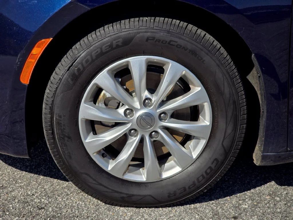 Used 2018 Blue Chrysler Touring L Plus image 25
