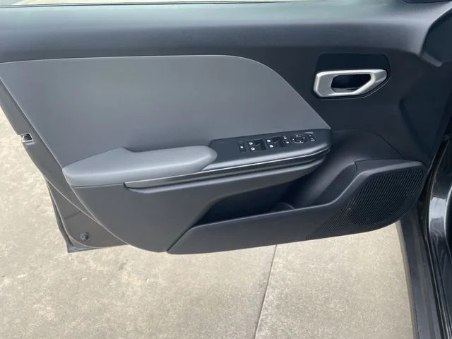 2025 Kia K4 LXS - Photo 14