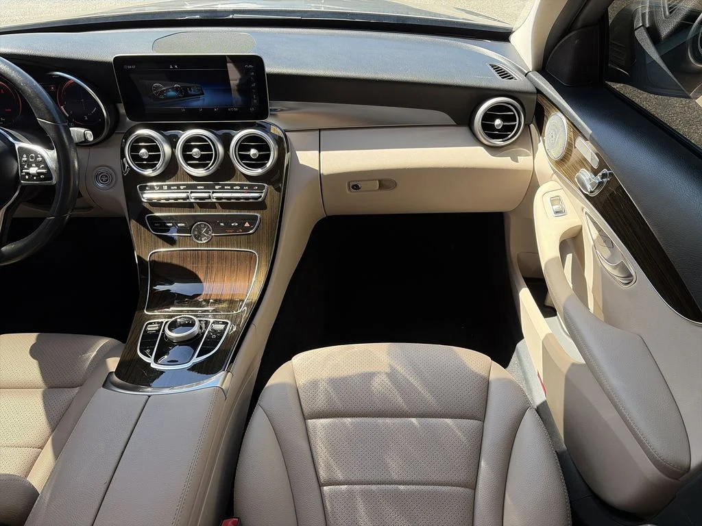 Used 2021  Mercedes-Benz C 300 image 16