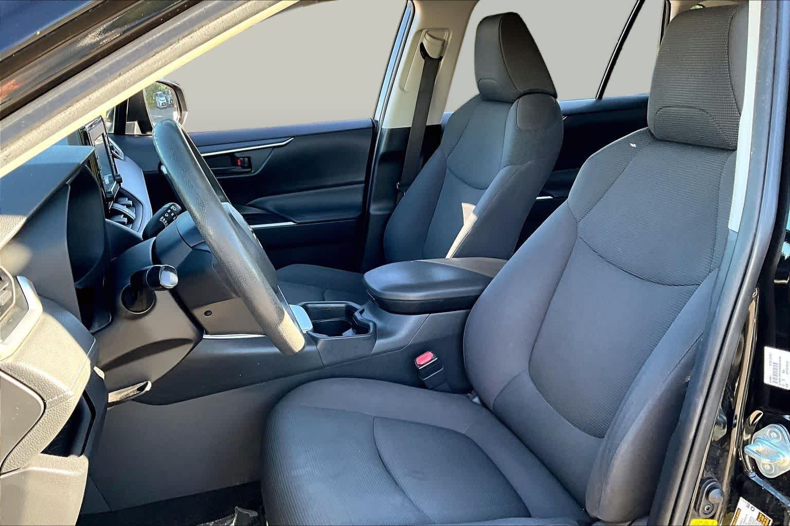 Used 2019 Midnight Black Metallic Toyota LE image 7