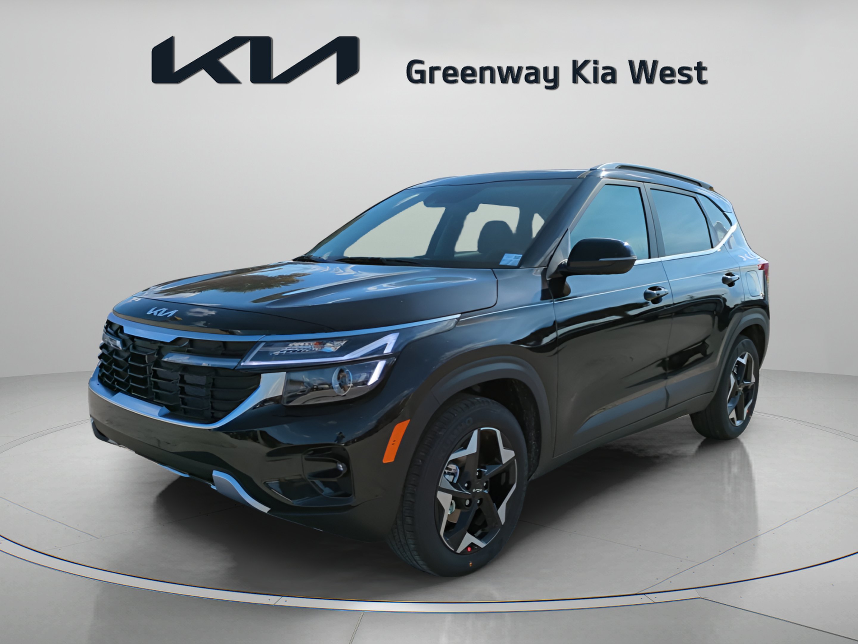 Certified Used 2026 Fusion Black Kia EX image 4