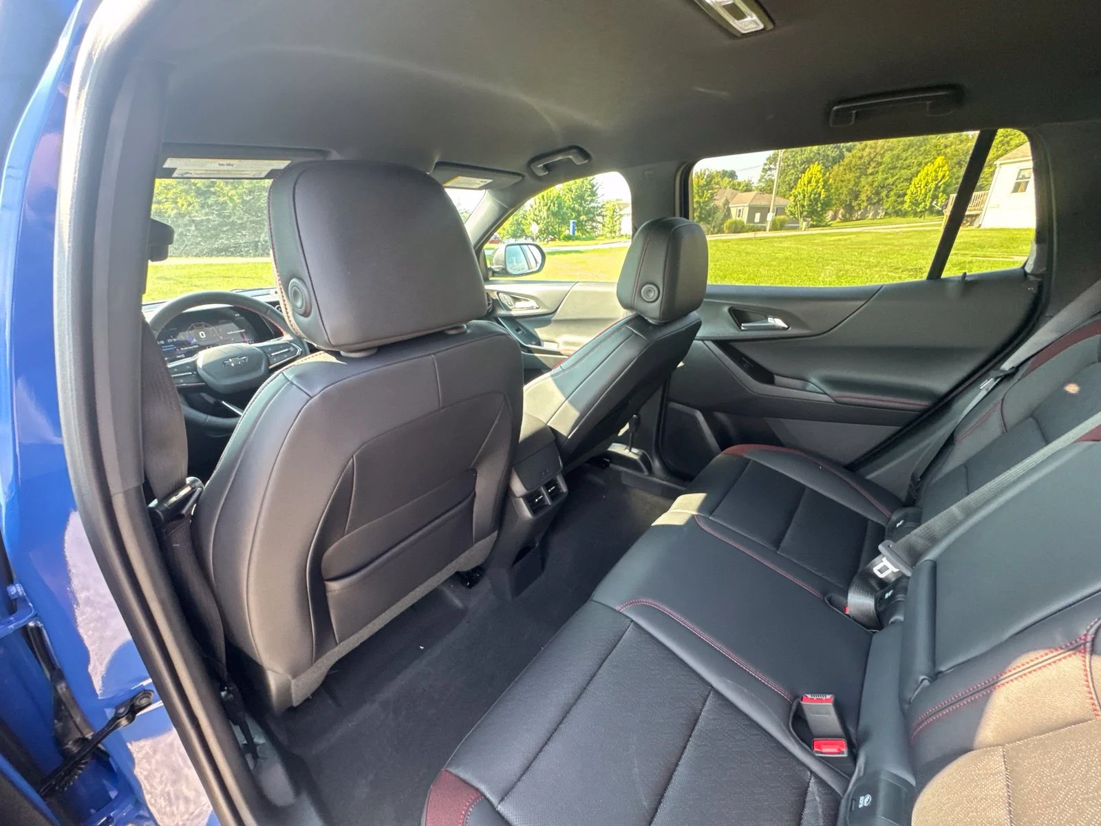 2027 Chevrolet Equinox RS - Photo 24