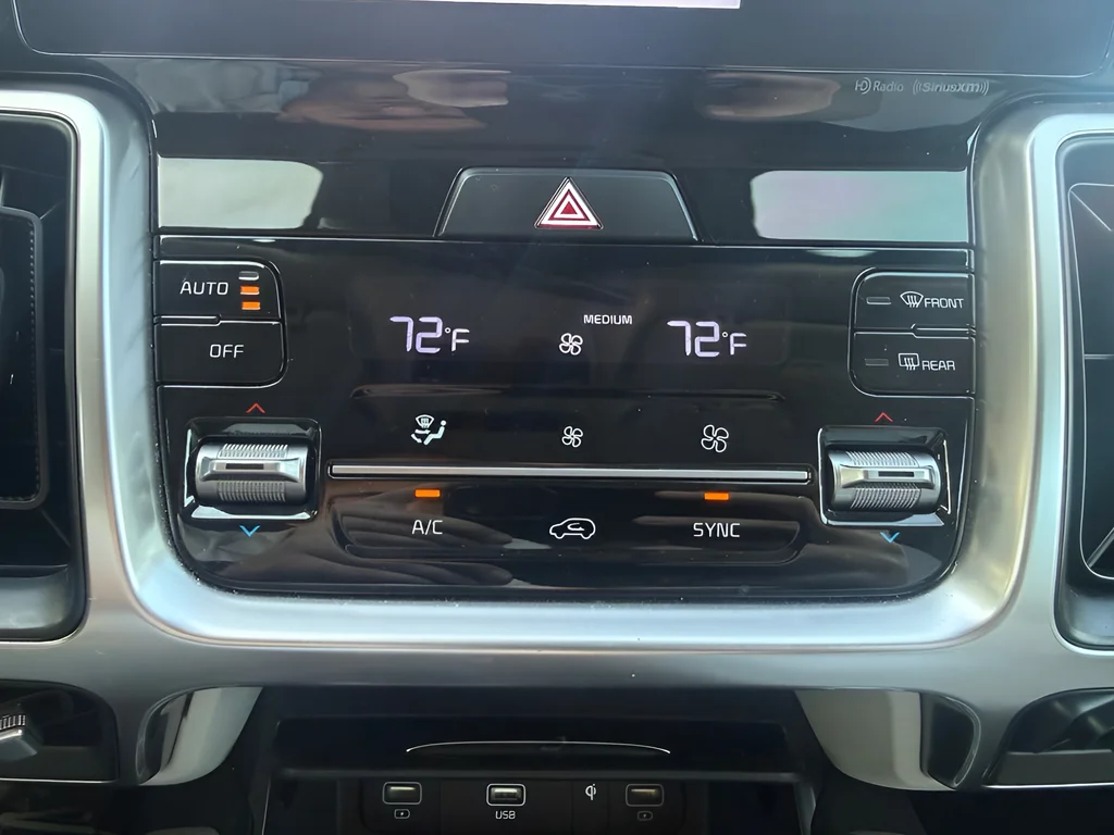 Used 2022 Gray Kia EX image 28