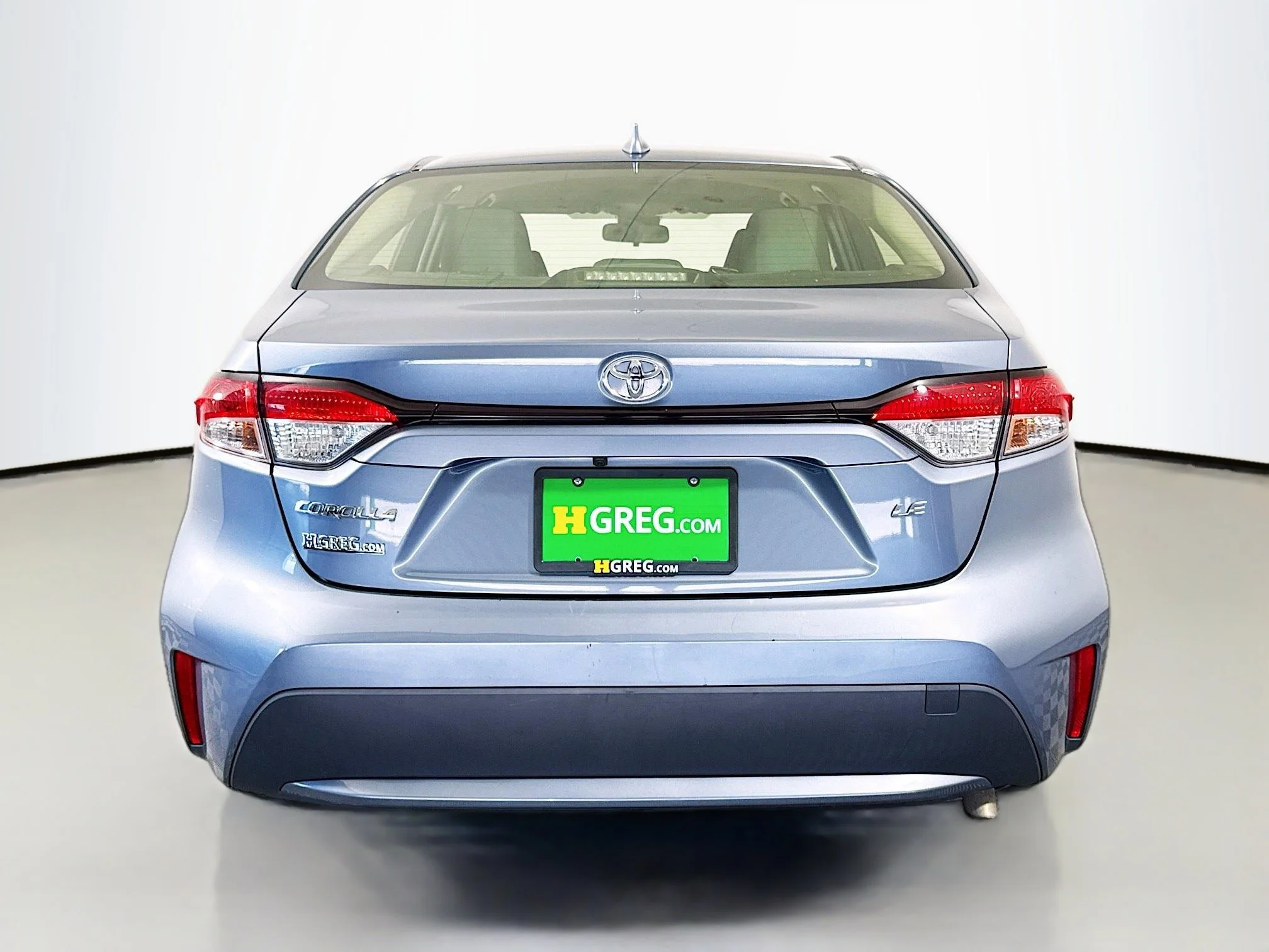 Used 2022 Celestite Toyota LE image 6