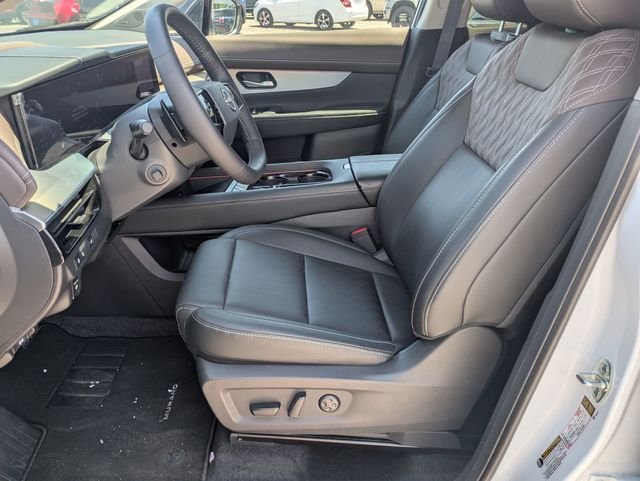 New 2026 Everest White Pearl TriCoat Nissan Platinum image 15
