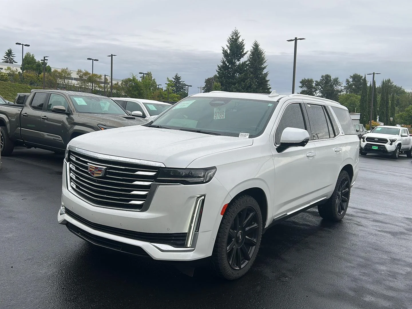 Used 2021 Crystal White Tricoat Cadillac Premium Luxury Platinum image 1
