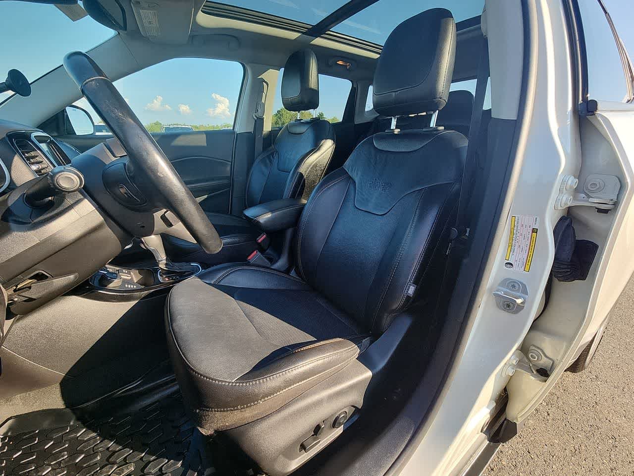 Used 2021 Pearl White Tri-Coat Jeep Limited image 13