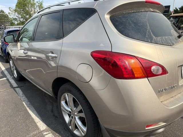 Used 2009 Beige Nissan LE image 8
