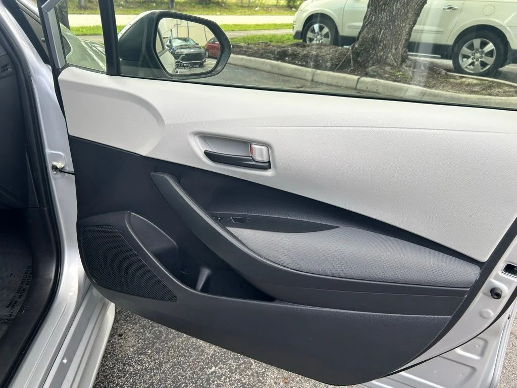 Certified Used 2022 Silver Toyota LE image 28