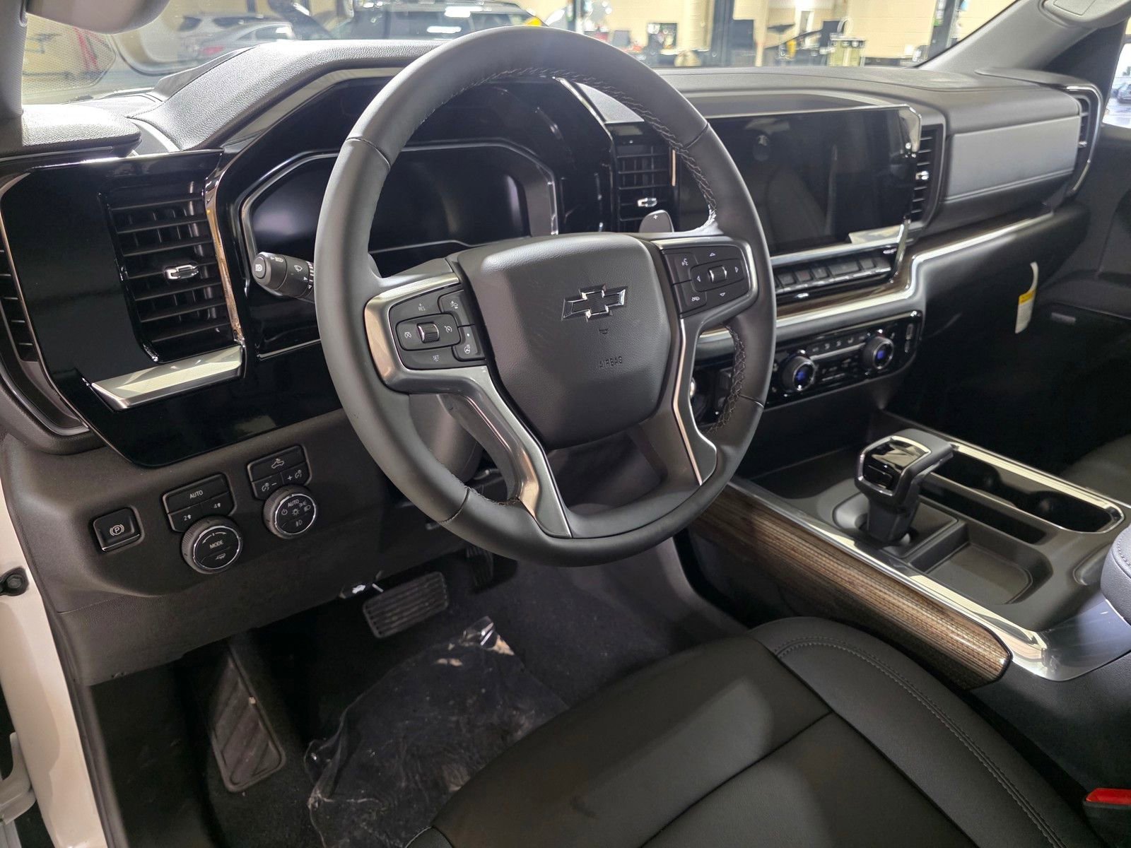 2025 Chevrolet Silverado 1500 RST - Photo 27