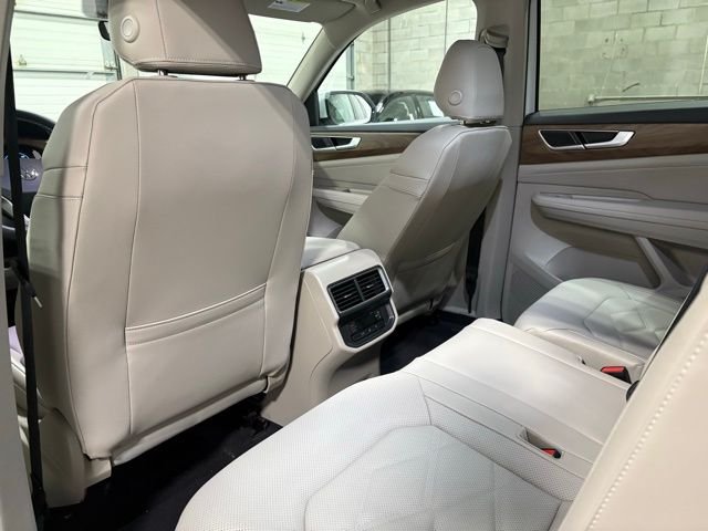 New 2026 White/off-white Volkswagen 2.0T SE image 12