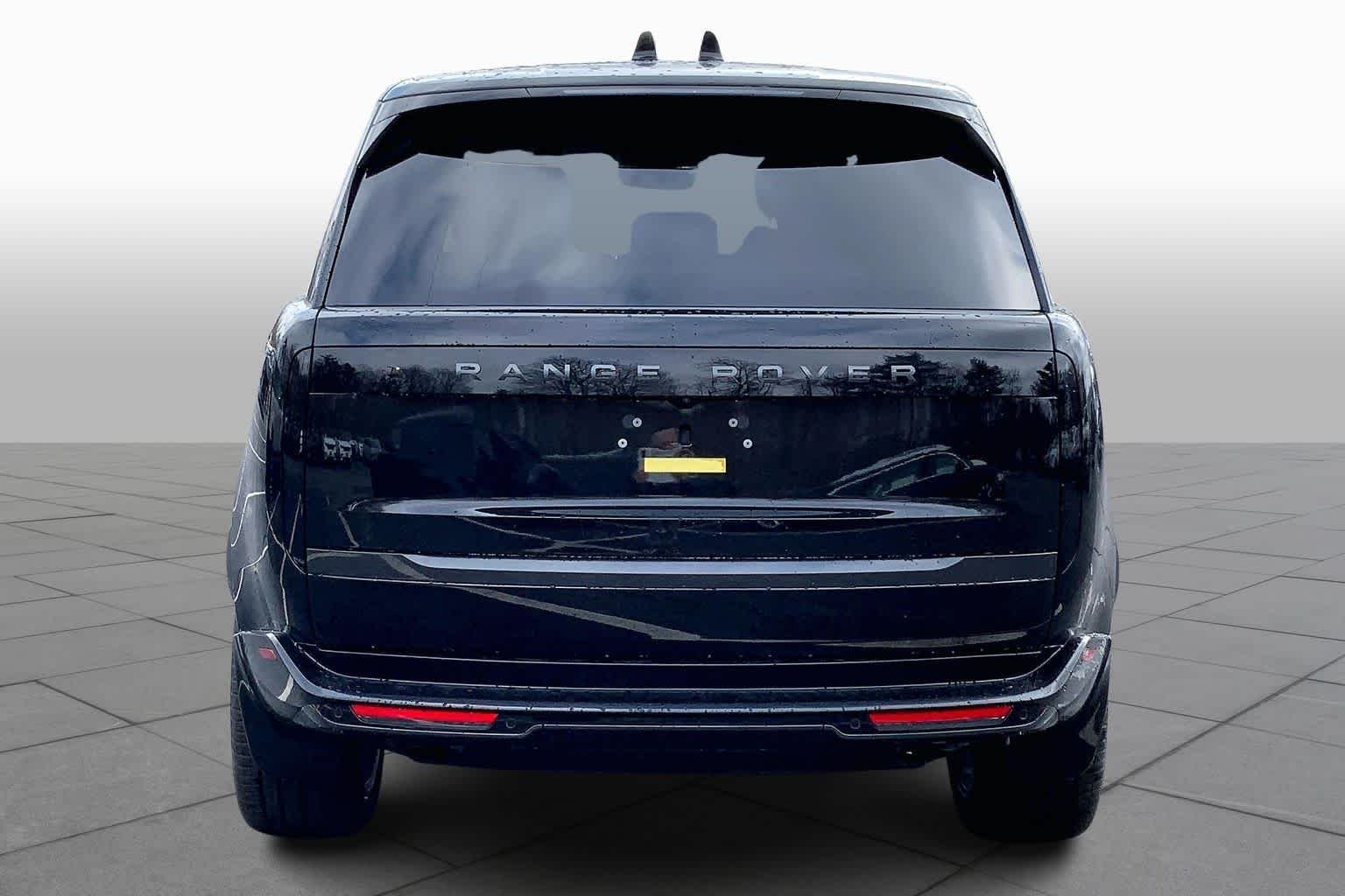 New 2026 Santorini Black Land Rover Autobiography image 4