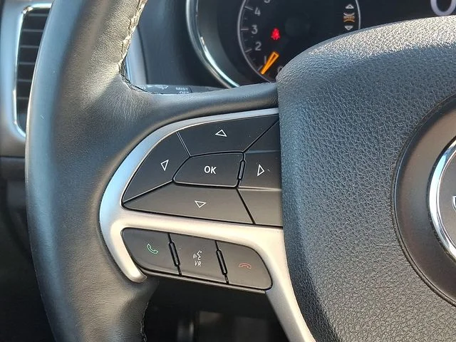 Used 2018 Gray Jeep Altitude image 20