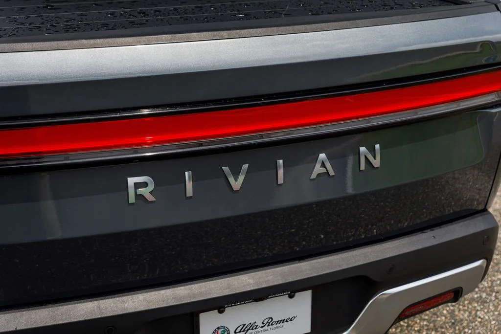 Used 2025  Rivian Adventure Dual Motor Large Pack image 42