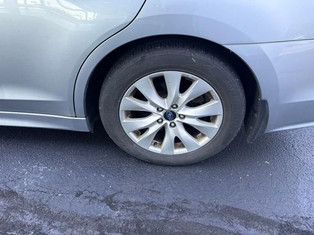 Used 2015 Silver Subaru 2.5i image 15