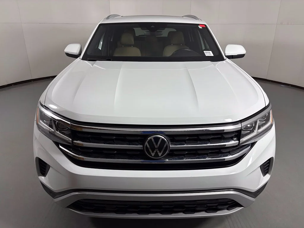 Used 2020 White Volkswagen 3.6L V6 SEL image 3