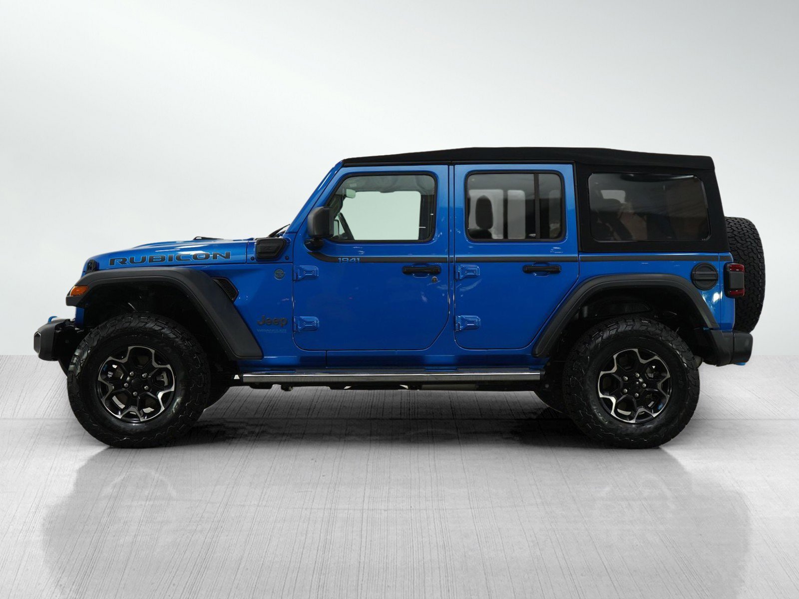 Used 2022 Jeep Wrangler Unlimited Rubicon 4XE with VIN 1C4JJXR62NW191555 for sale in Minneapolis, Minnesota