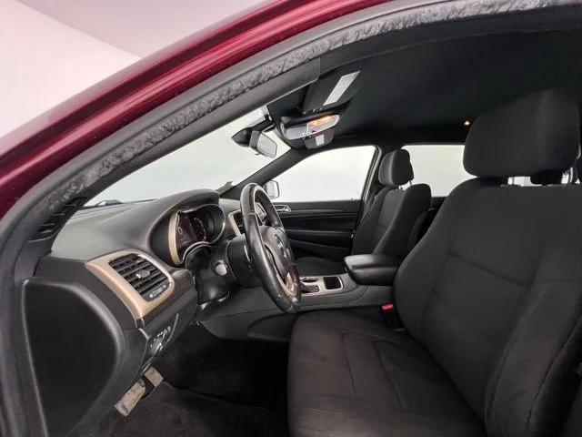 Used 2016 Red Jeep Laredo image 11
