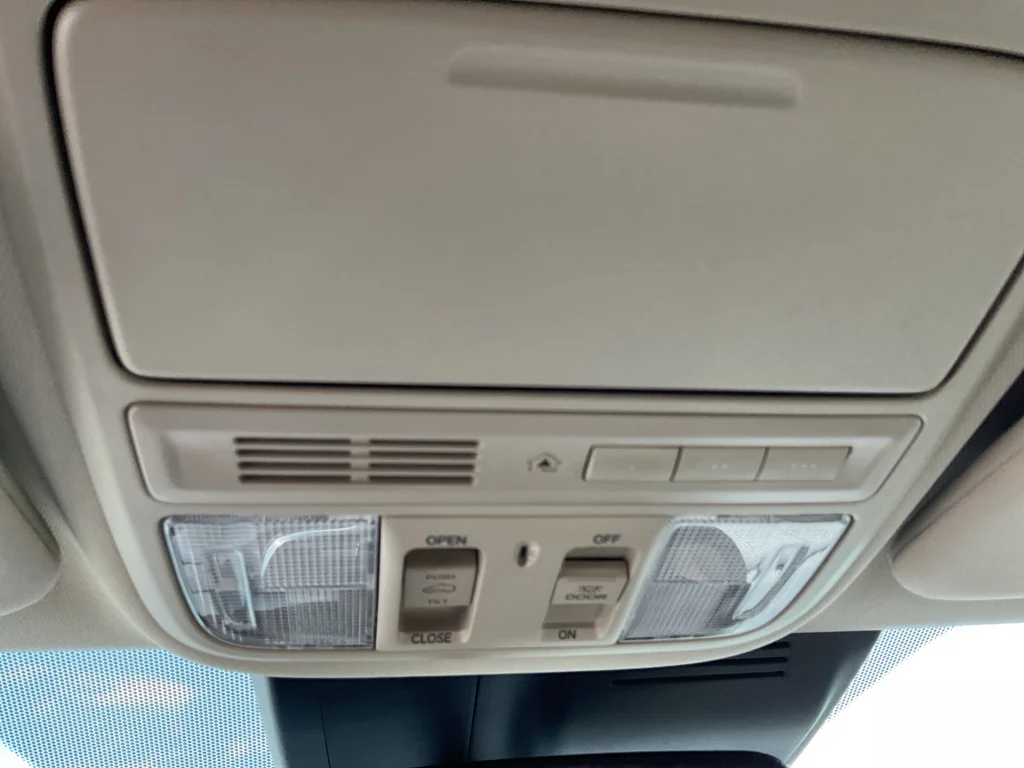Used 2019 Platinum White Pearl Honda EX-L image 34