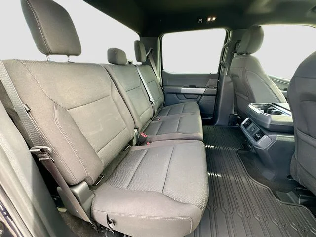 Used 2025 Blue Ford XLT image 25