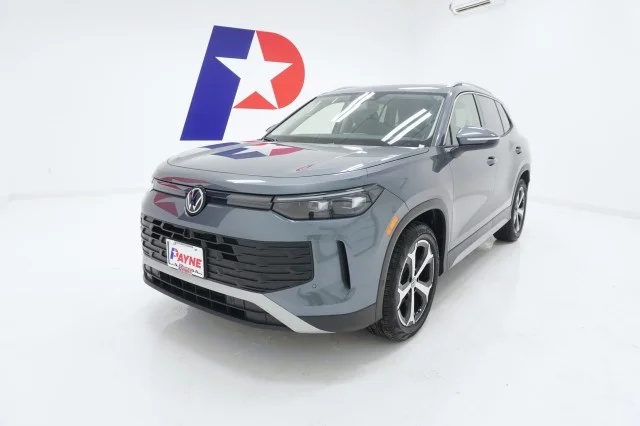 New 2026 Platinum Gray Metallic Volkswagen 2.0T SE image 1