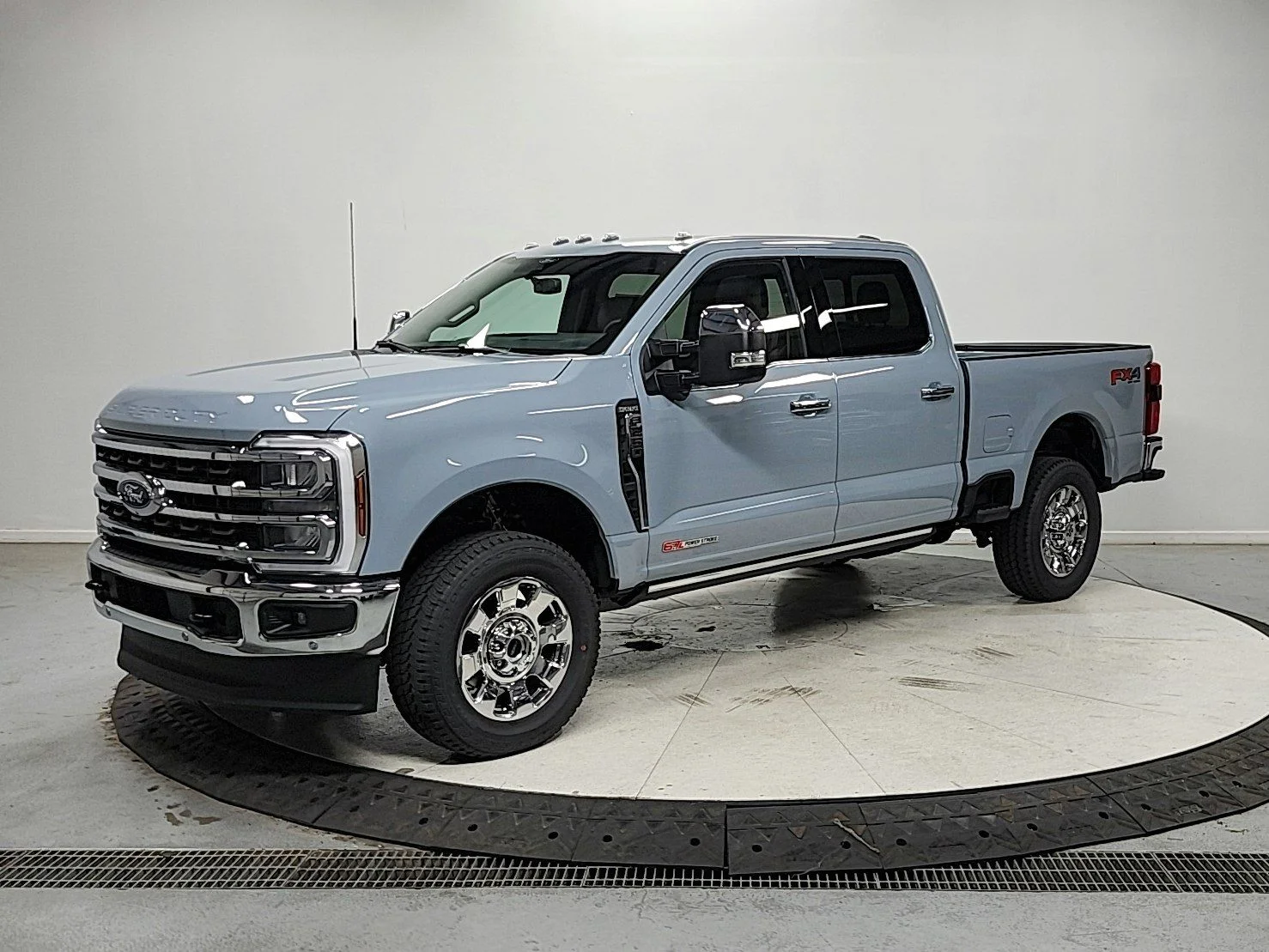 New 2026 Glacier Gray Metallic Tri-Coat Ford F-250® King Ranch® image 3