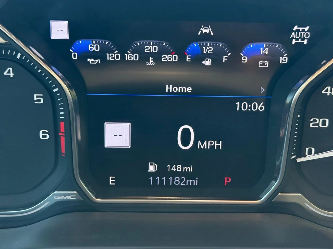 Used 2019 White Frost Tricoat GMC Denali image 17