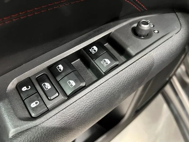Used 2023 Gray Jeep Trailhawk image 10