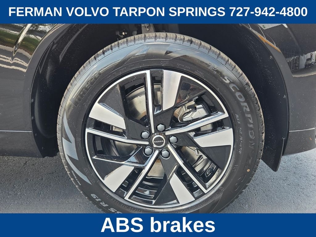 New 2026 Onyx Black Volvo Core image 13