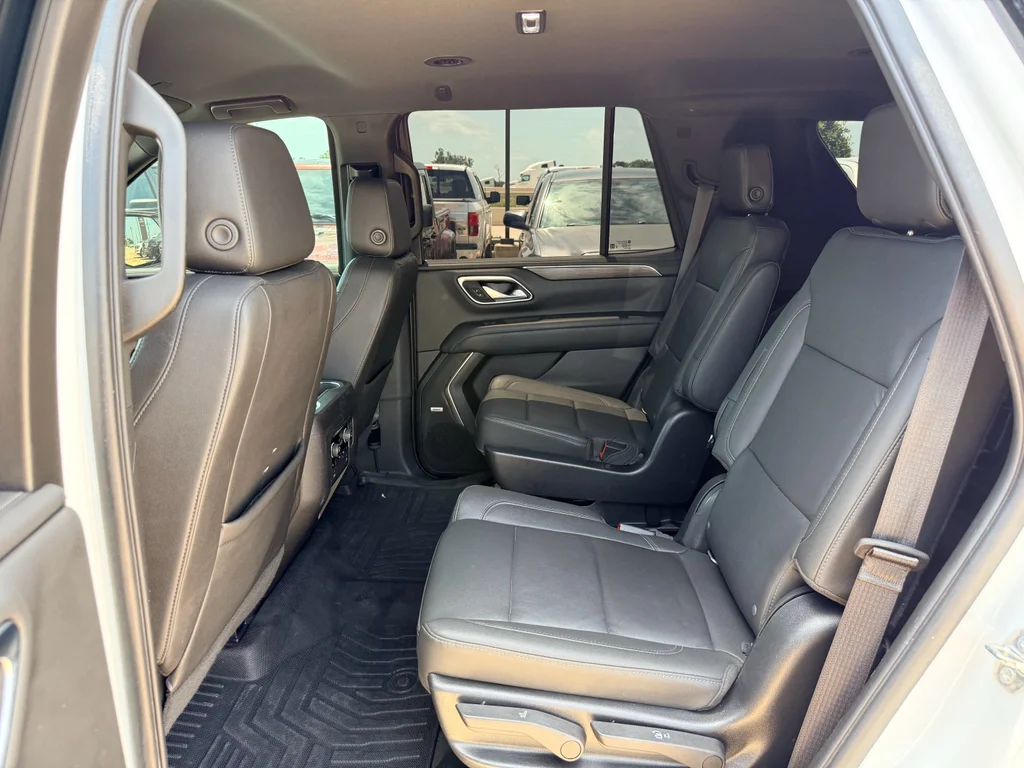 Used 2022 Summit White Chevrolet Z71 image 26