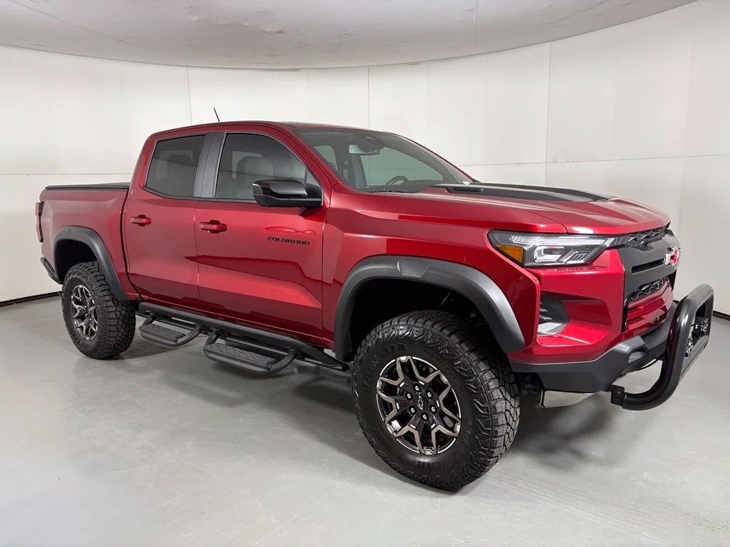Used 2025 Red Chevrolet ZR2 image 9