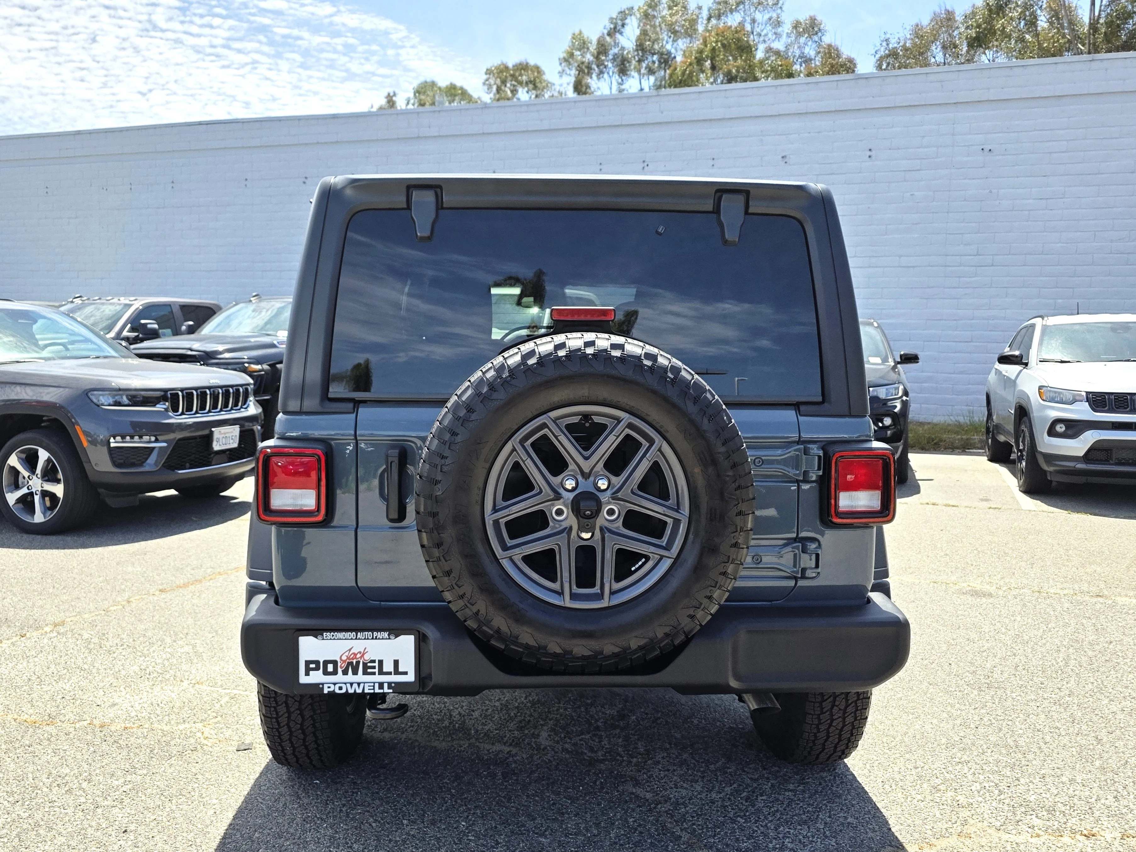 New 2026 Anvil Clearcoat Jeep Sport S image 4