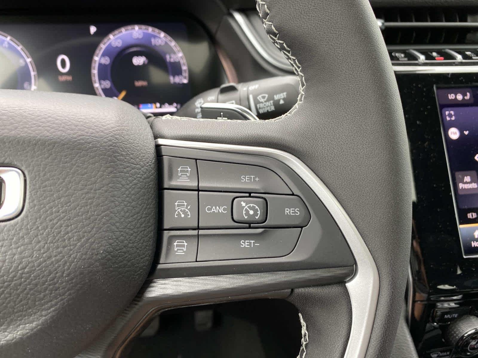 New 2026 Baltic Gray Metallic Clearcoat Jeep Laredo X image 14