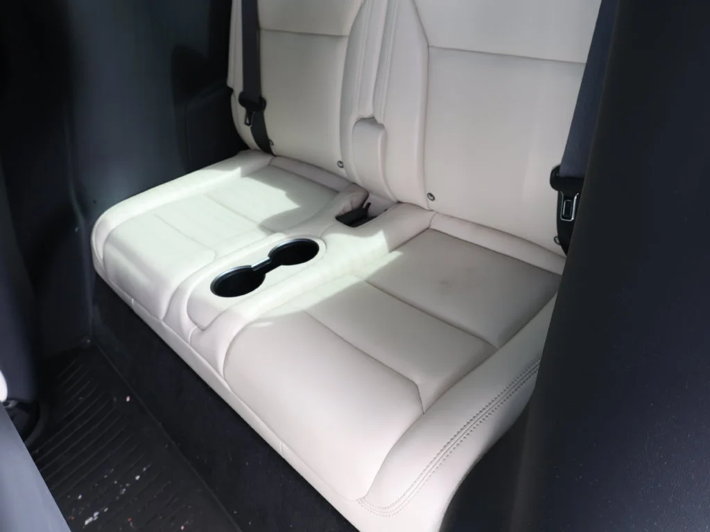 Used 2019 Red Tesla  image 19