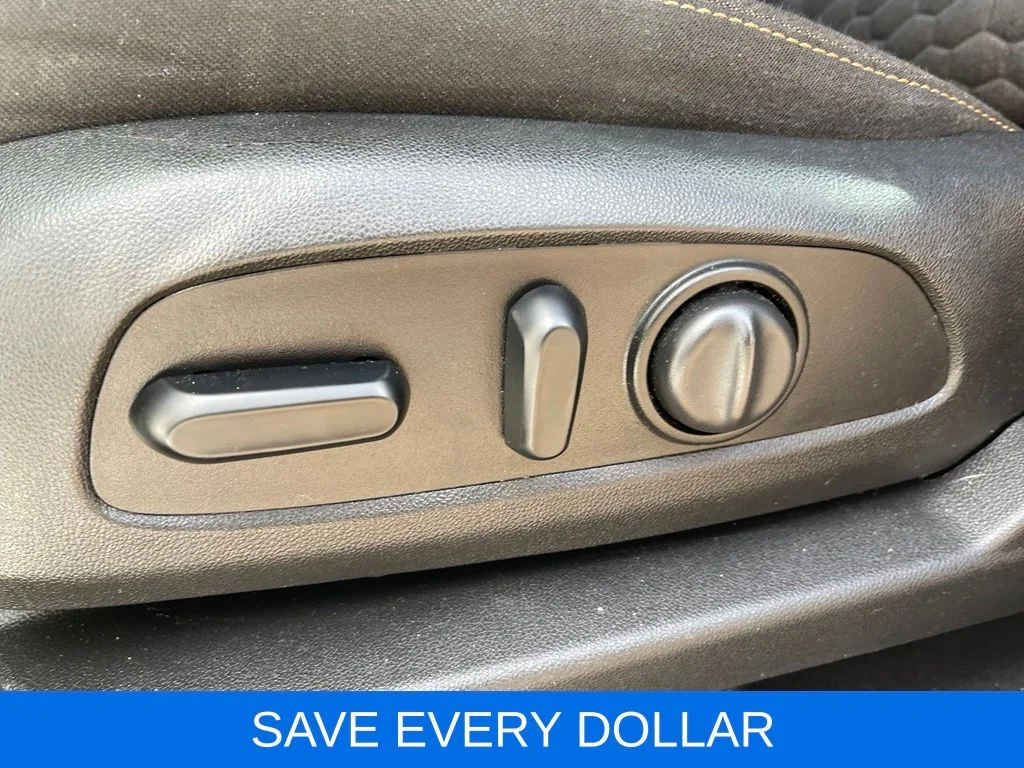 Used 2019 Beige Chevrolet LT image 21
