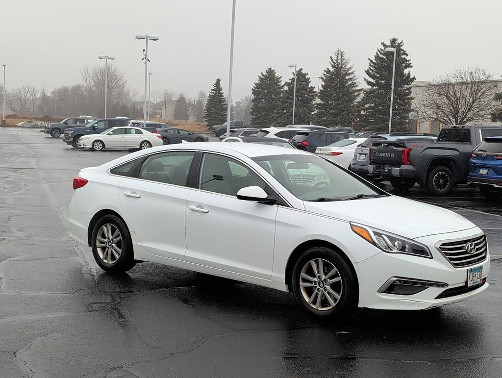 Used 2015 Hyundai Sonata SE with VIN 5NPE24AF7FH220631 for sale in Minneapolis, MN