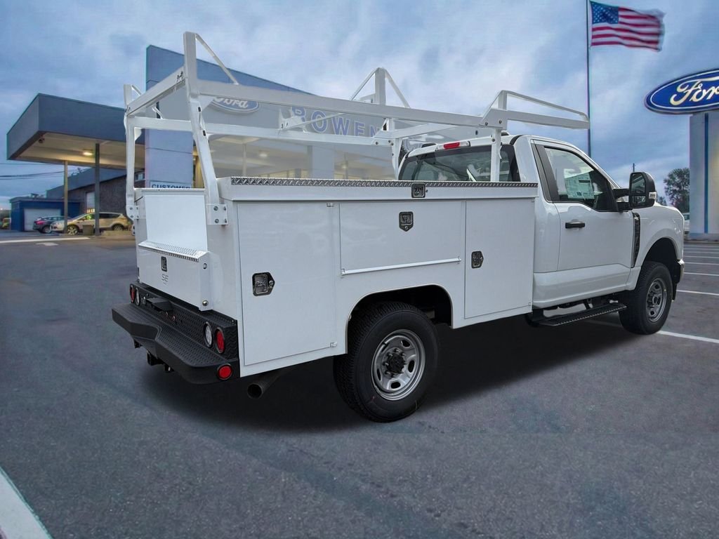 New 2026 Oxford White Ford Mechanical Body image 5
