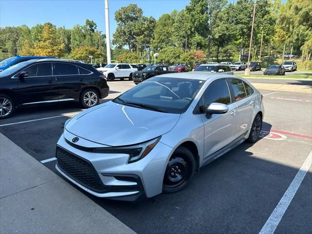 Certified Used 2025 SILVER ME. Toyota  image 6