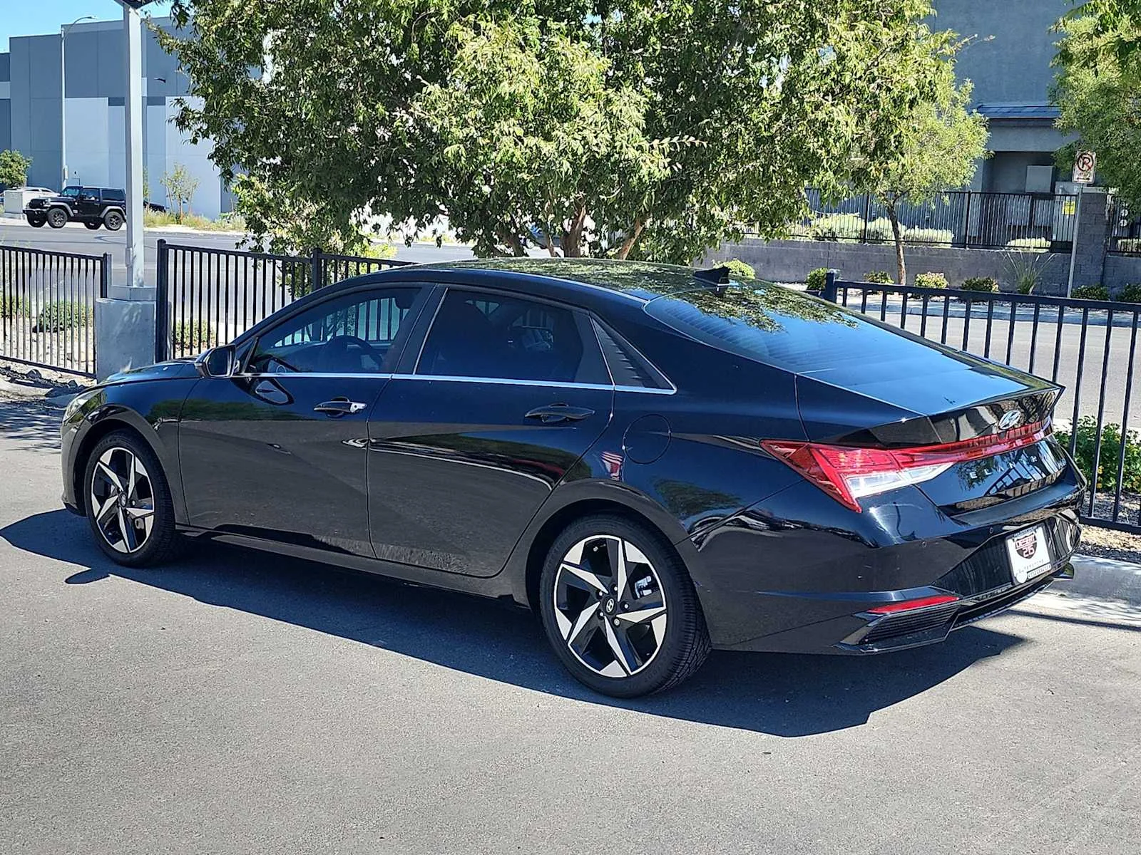 Used 2023 Onyx Black Hyundai Limited image 6
