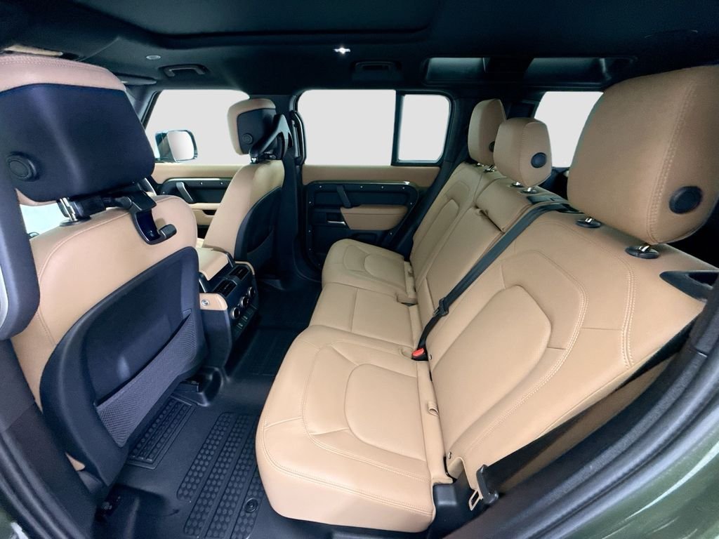 New 2026 Woolstone Green LAND ROVER X-Dynamic SE image 20